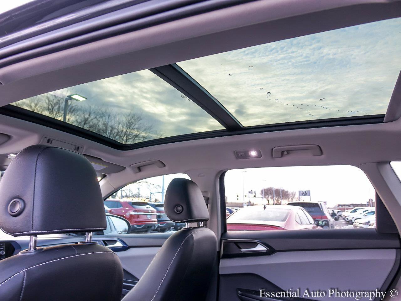 2022 VOLKSWAGEN TAOS - Image 9