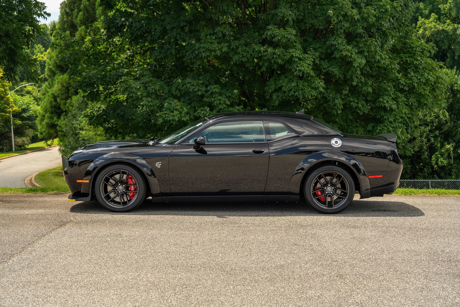 2023 Dodge Challenger SRT8 Hellcat Widebody photo 2