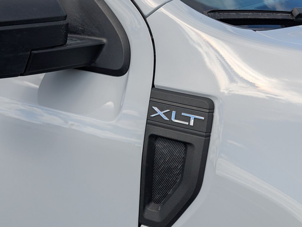 2025 Ford Maverick XLT photo 14
