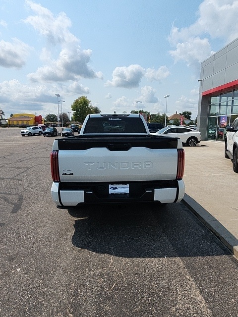 2023 Toyota Tundra Platinum photo 7