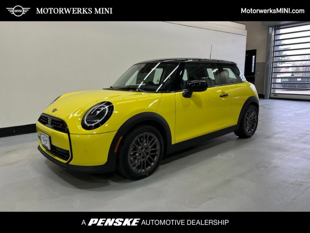 Pre-Owned 2025 MINI Cooper S 2D Hatchback in Golden Valley