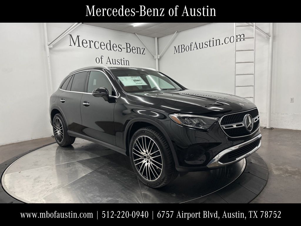 2026 Mercedes-Benz GLC Base's photo