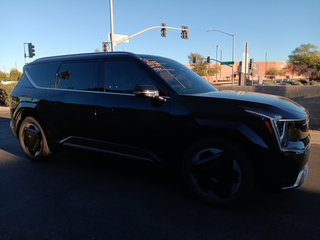 Used 2024 Kia Ev9 Land with VIN KNDADFS53R6027241 for sale in Mesa, AZ