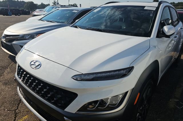 2022 Hyundai Kona Limited's photo