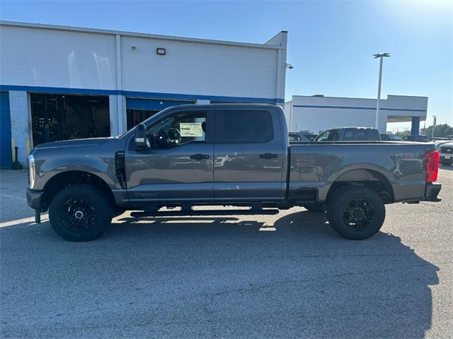 2026 Ford F-250 XL photo 2