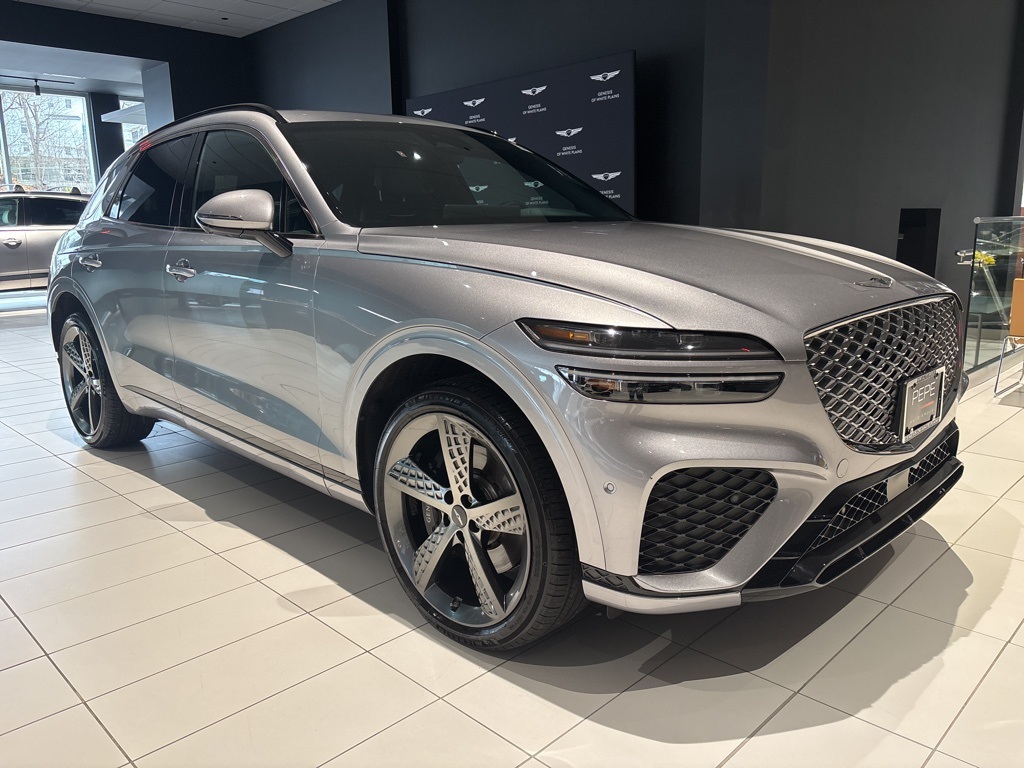 2023 GENESIS GV70 Standard's photo