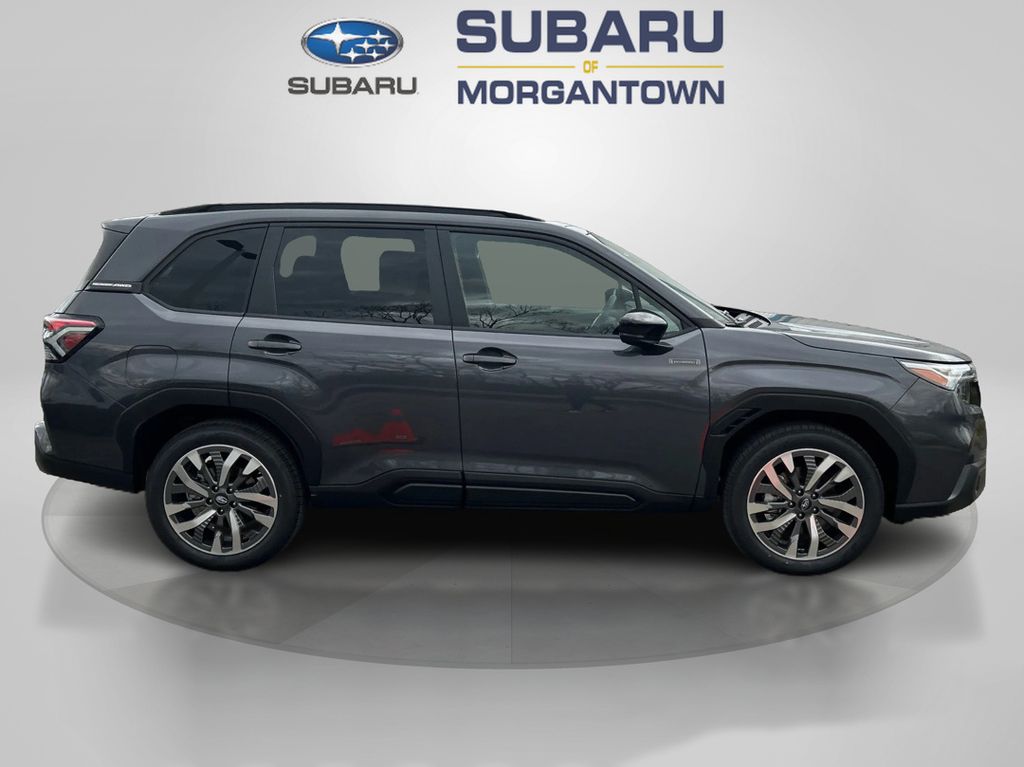 2025 Subaru Forester Touring photo 4