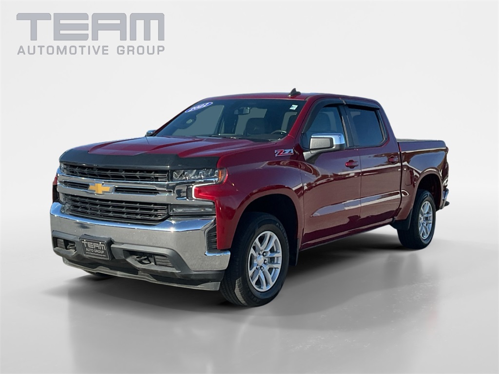 2021 Chevrolet Silverado 1500 LT photo 2