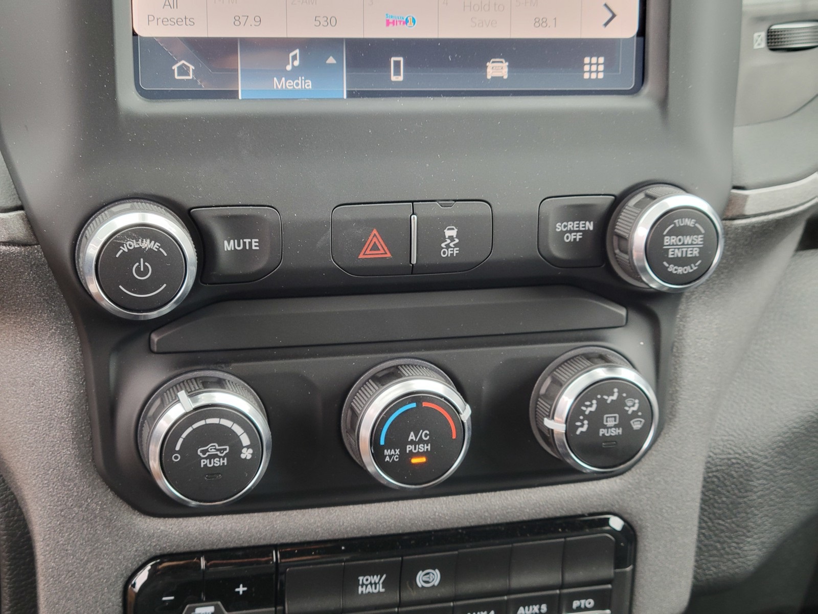 2024 Ram 5500 Tradesman photo 12
