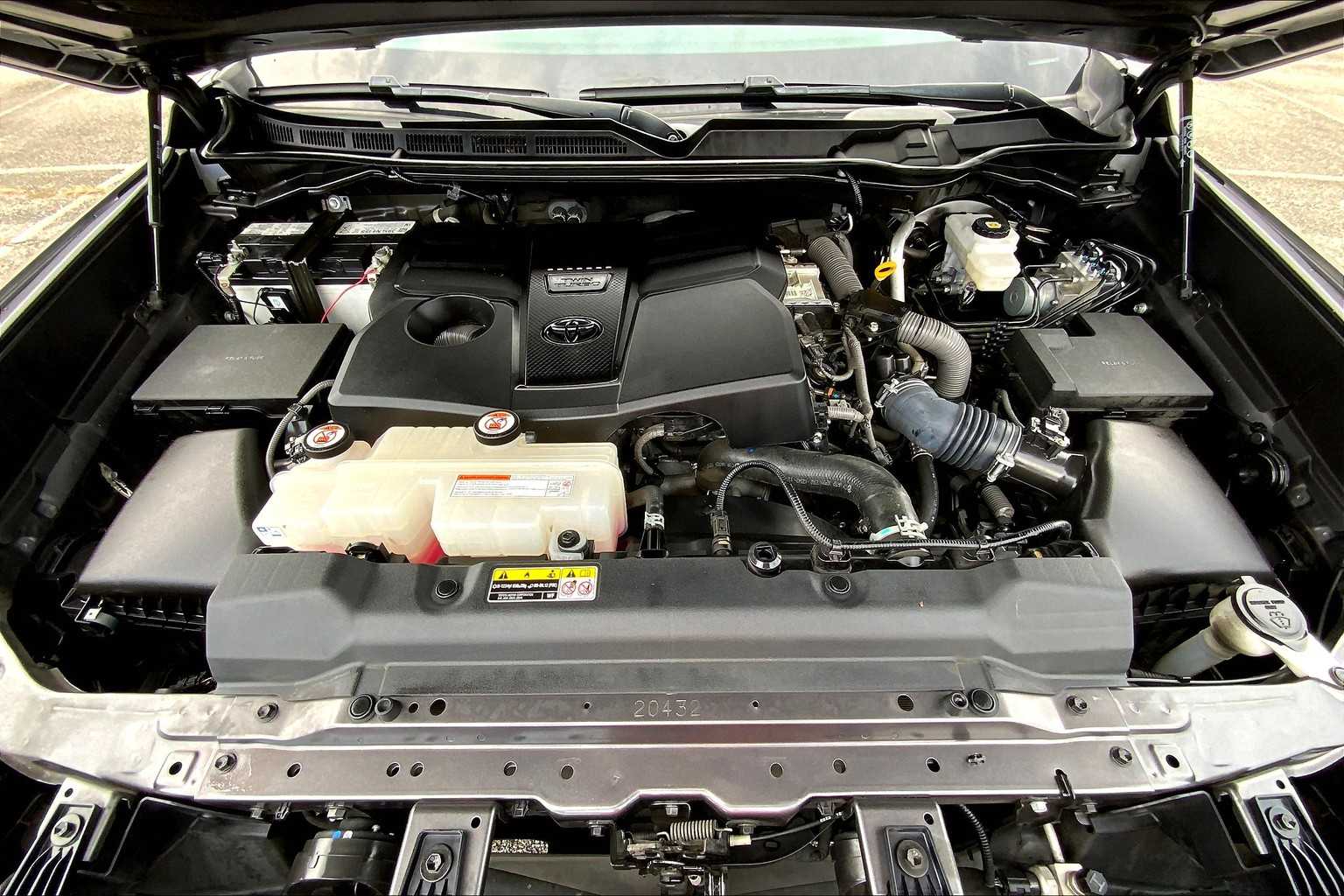 2022 Toyota Tundra Limited photo 28