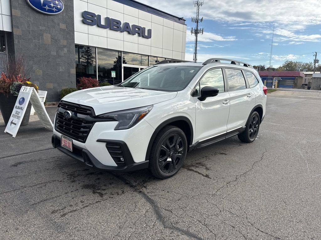 2025 Subaru Ascent Onyx Edition Touring photo 2