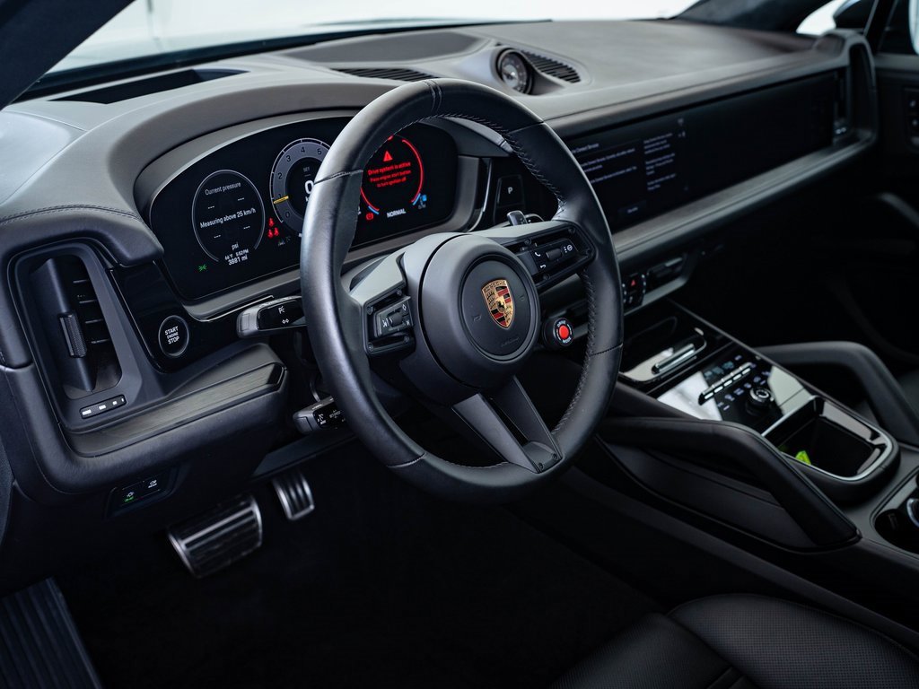 2024 Porsche Cayenne Coupe Turbo GT photo 4