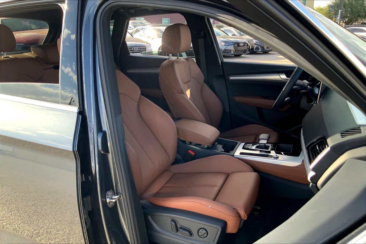 2024 Audi Q5 S line Premium Plus 45 TFSI photo 7