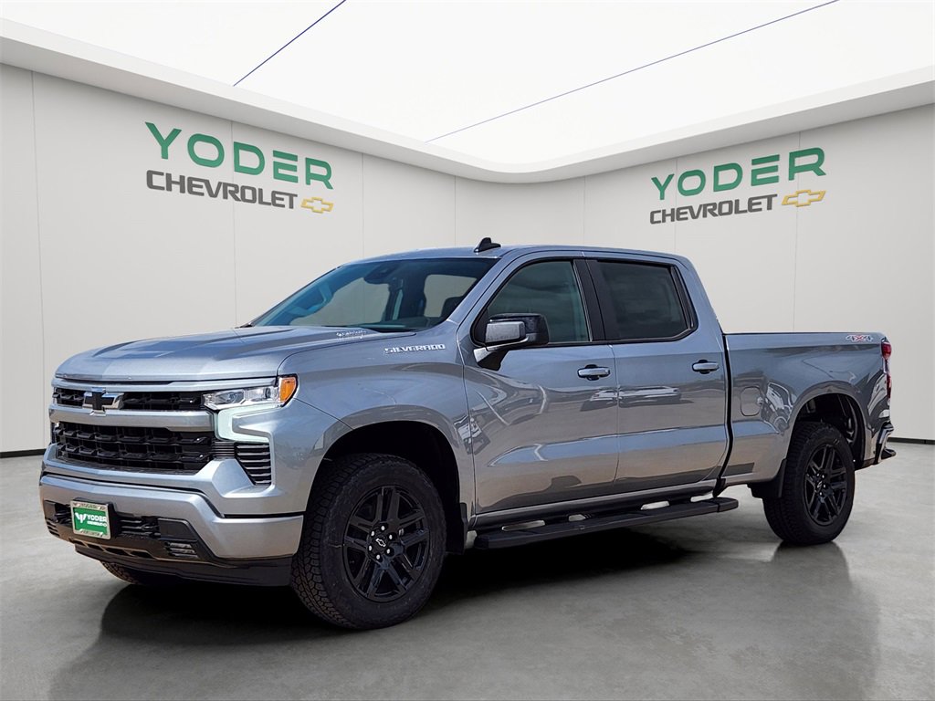 2025 Chevrolet Silverado 1500 RST photo 3