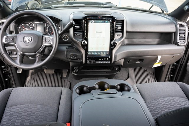 2025 Ram 2500 Tradesman photo 29
