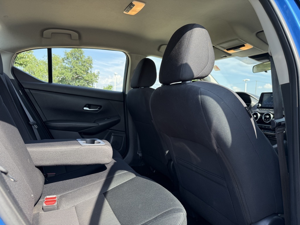 2022 Nissan Sentra SV photo 24
