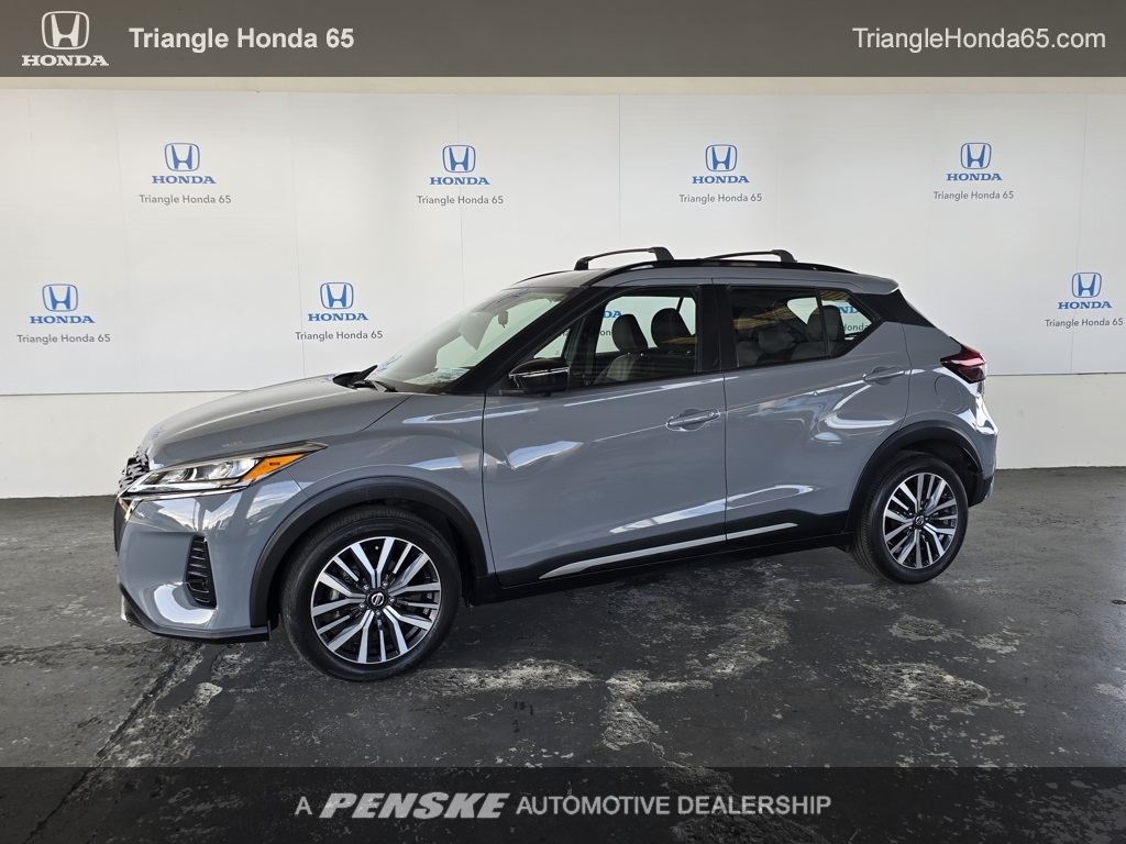 2021 Nissan Kicks SR