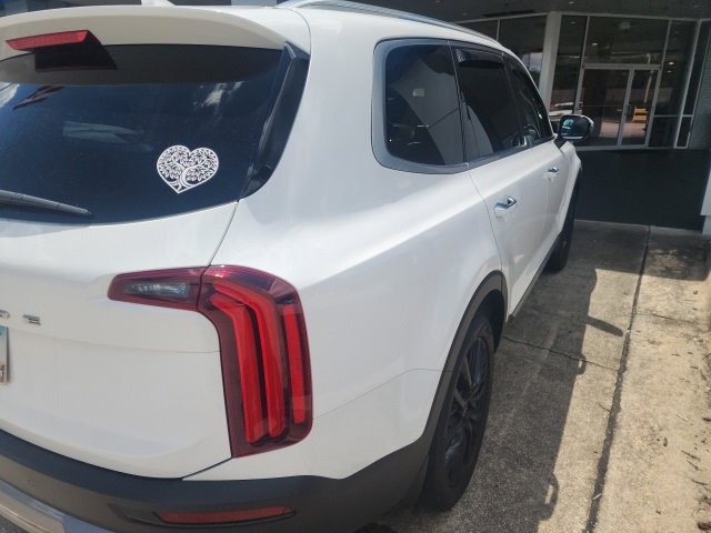 2022 Kia Telluride SX photo 3