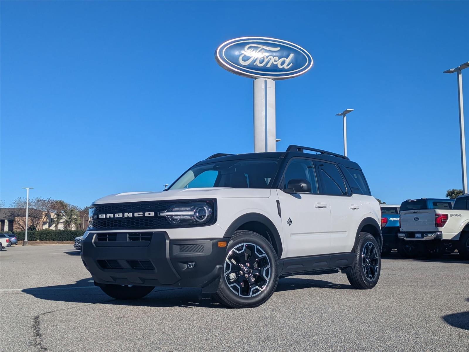 2025 Ford Bronco Sport Outer Banks's photo