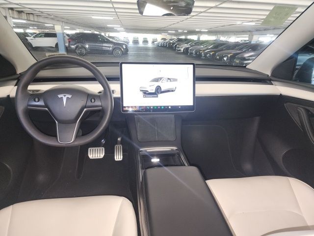 2023 Tesla Model Y Performance photo 30