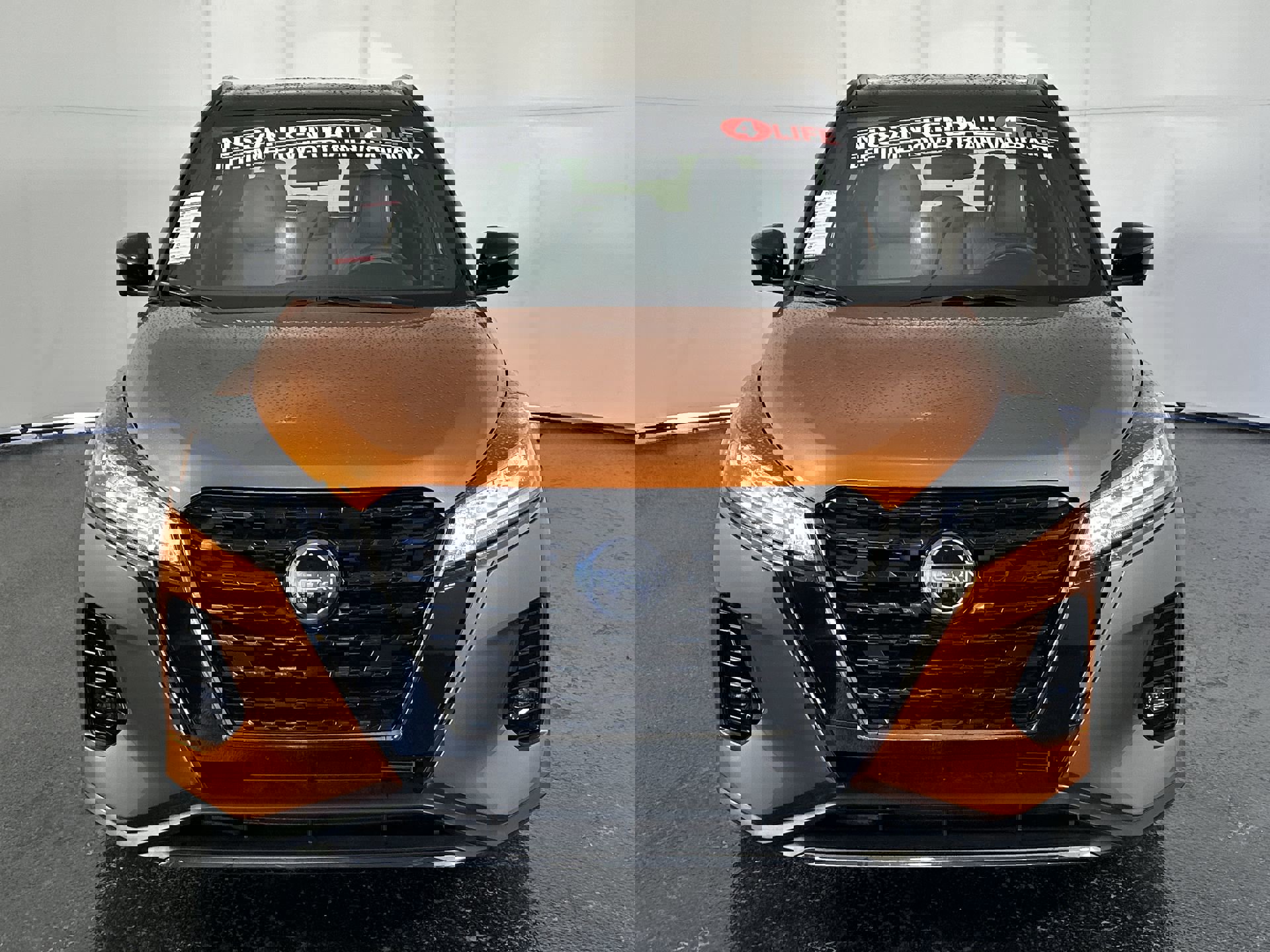 2024 Nissan Kicks SR photo 2