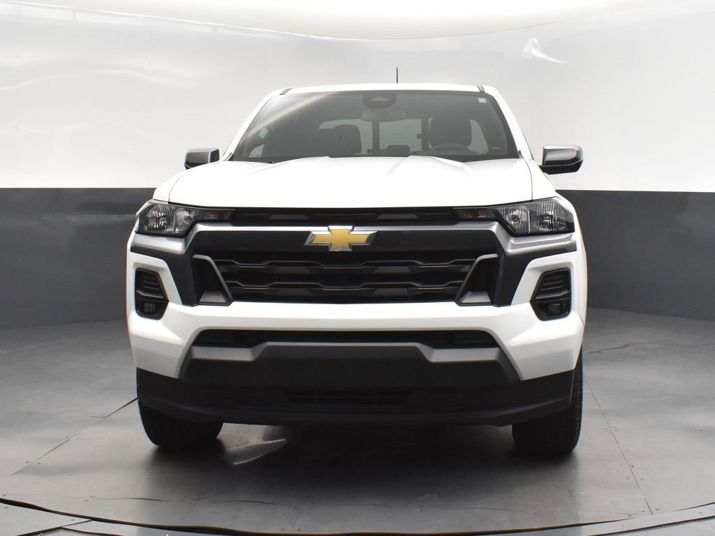2024 Chevrolet Colorado LT photo 10
