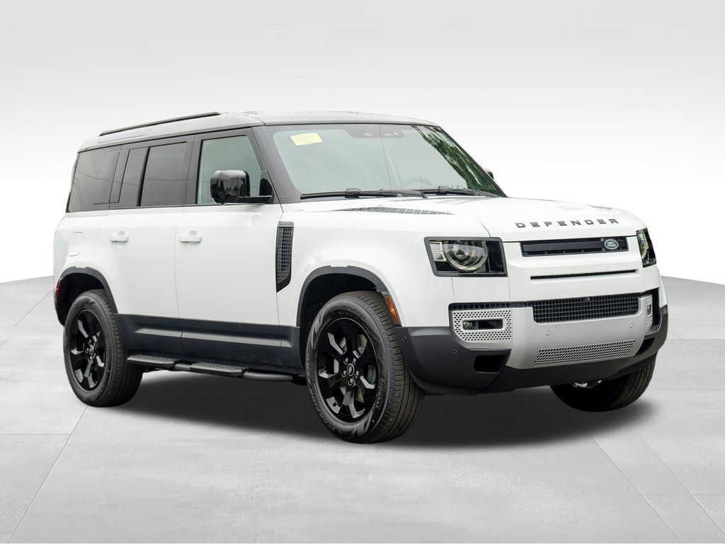 2025 Land Rover Defender 110 S photo 3