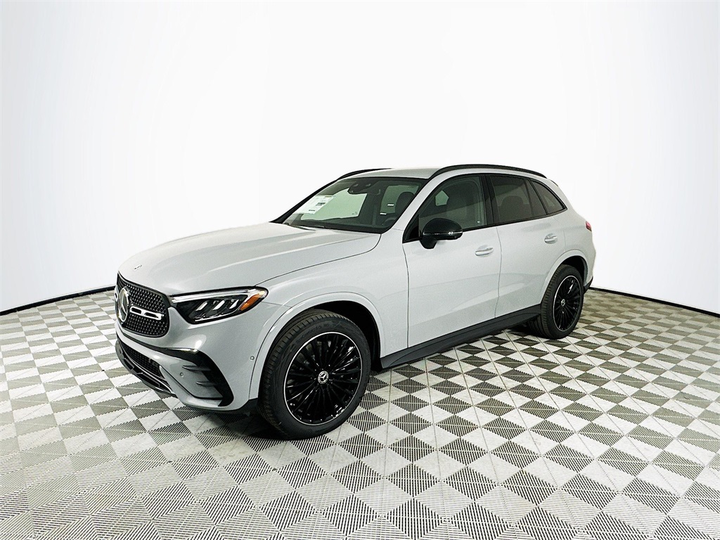 2026 Mercedes Benz GLC 300 4MATIC photo 2