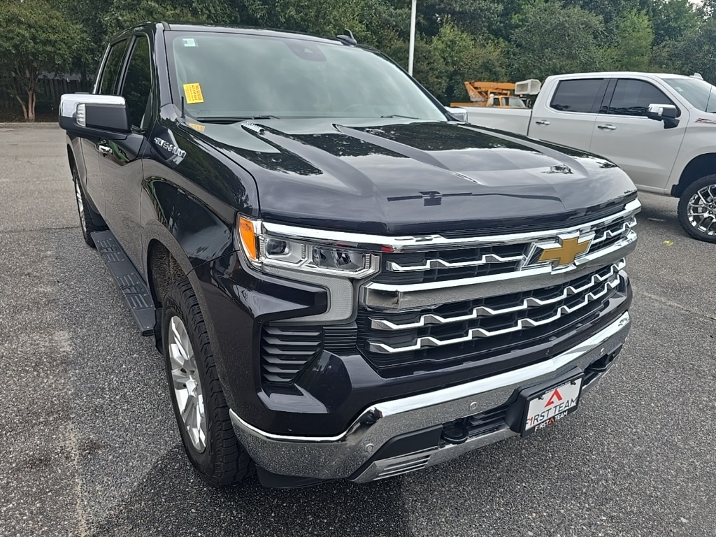 2022 Chevrolet Silverado 1500 LTZ photo 3