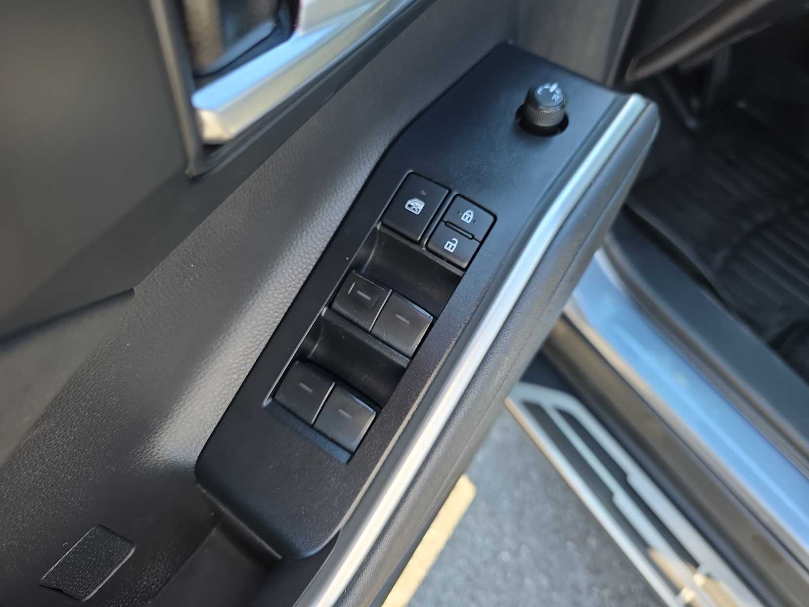 2021 Toyota Highlander Hybrid XLE photo 29