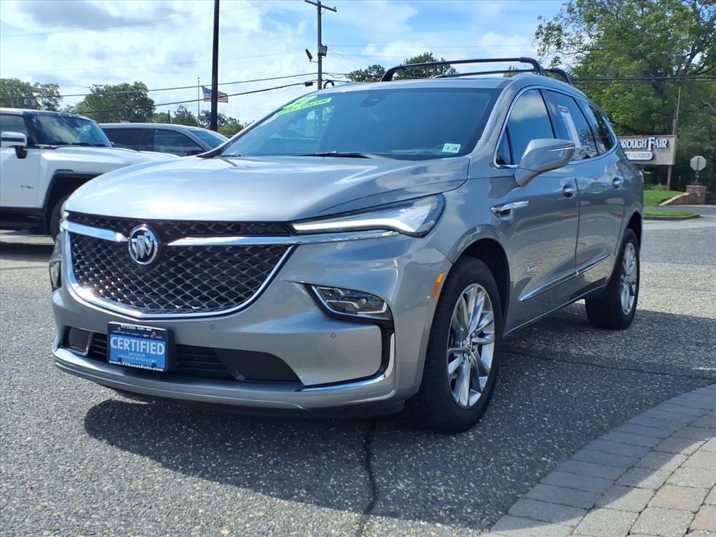 2023 Buick Enclave Avenir photo 4