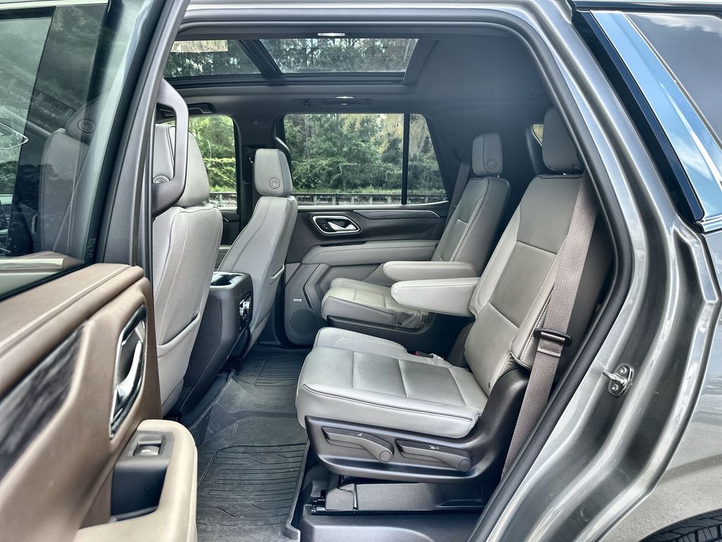 2023 Gmc Yukon SLT photo 25
