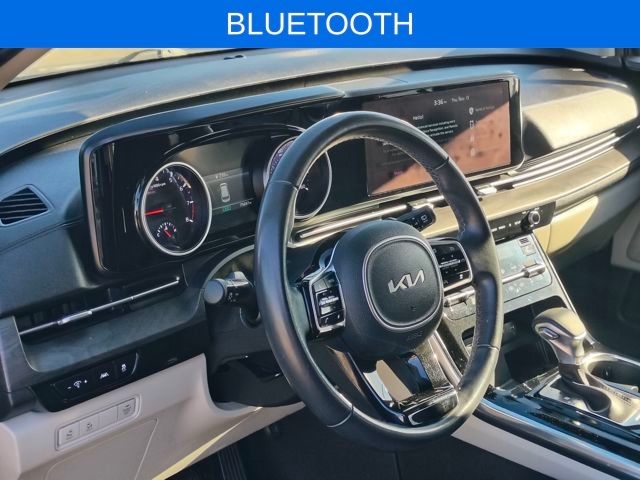 2023 Kia Carnival EX photo 2