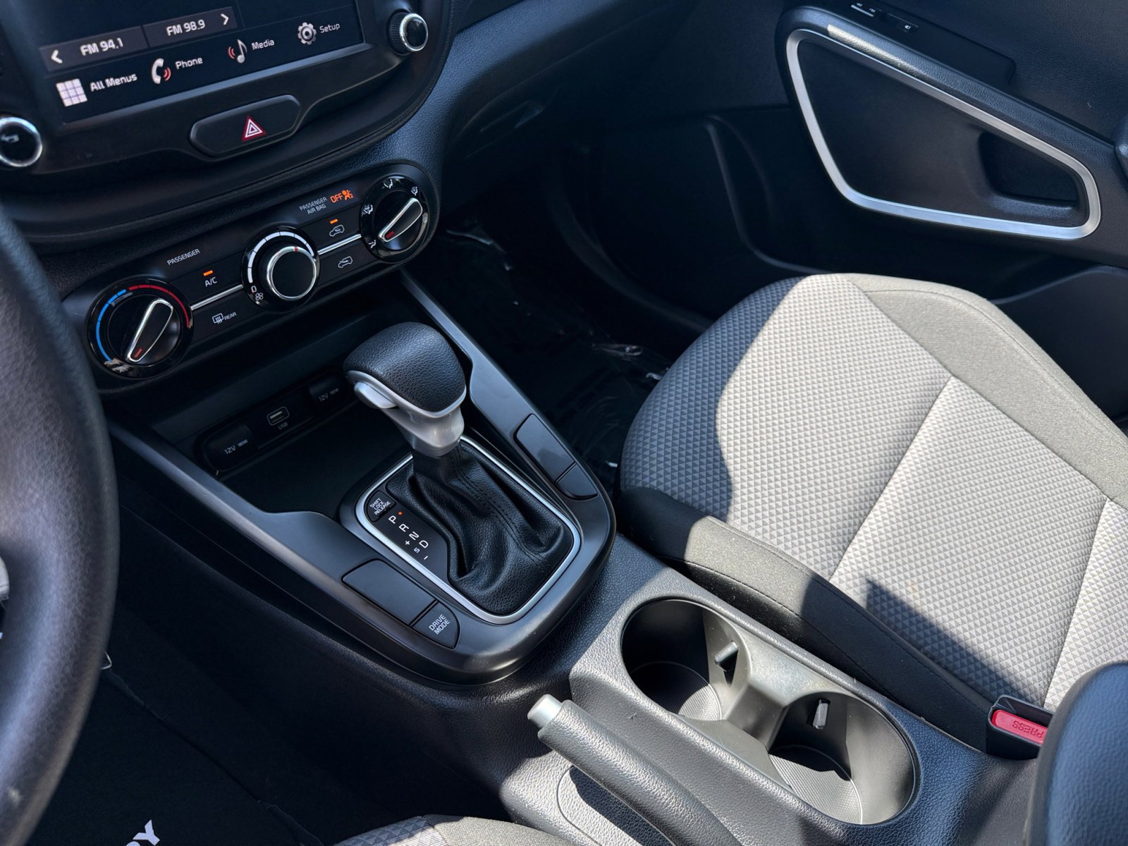 2023 Kia Soul LX photo 10