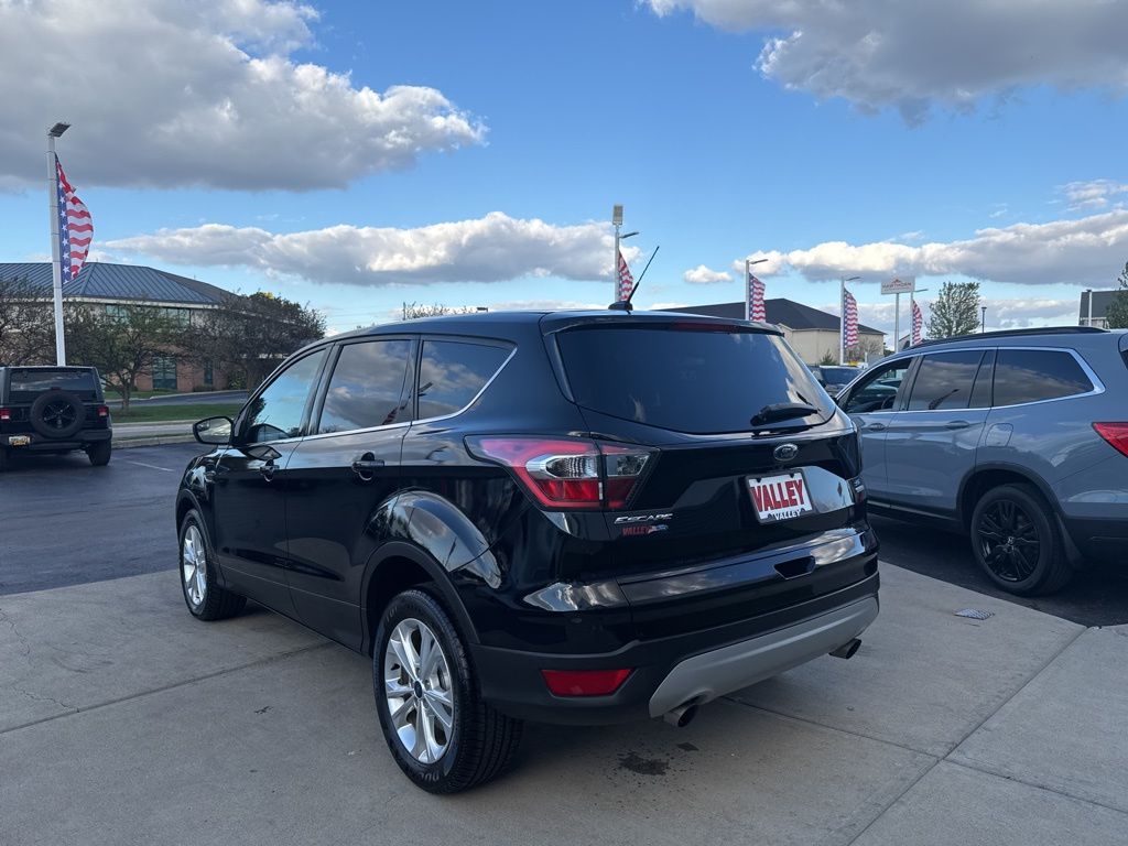 2017 Ford Escape SE photo 3
