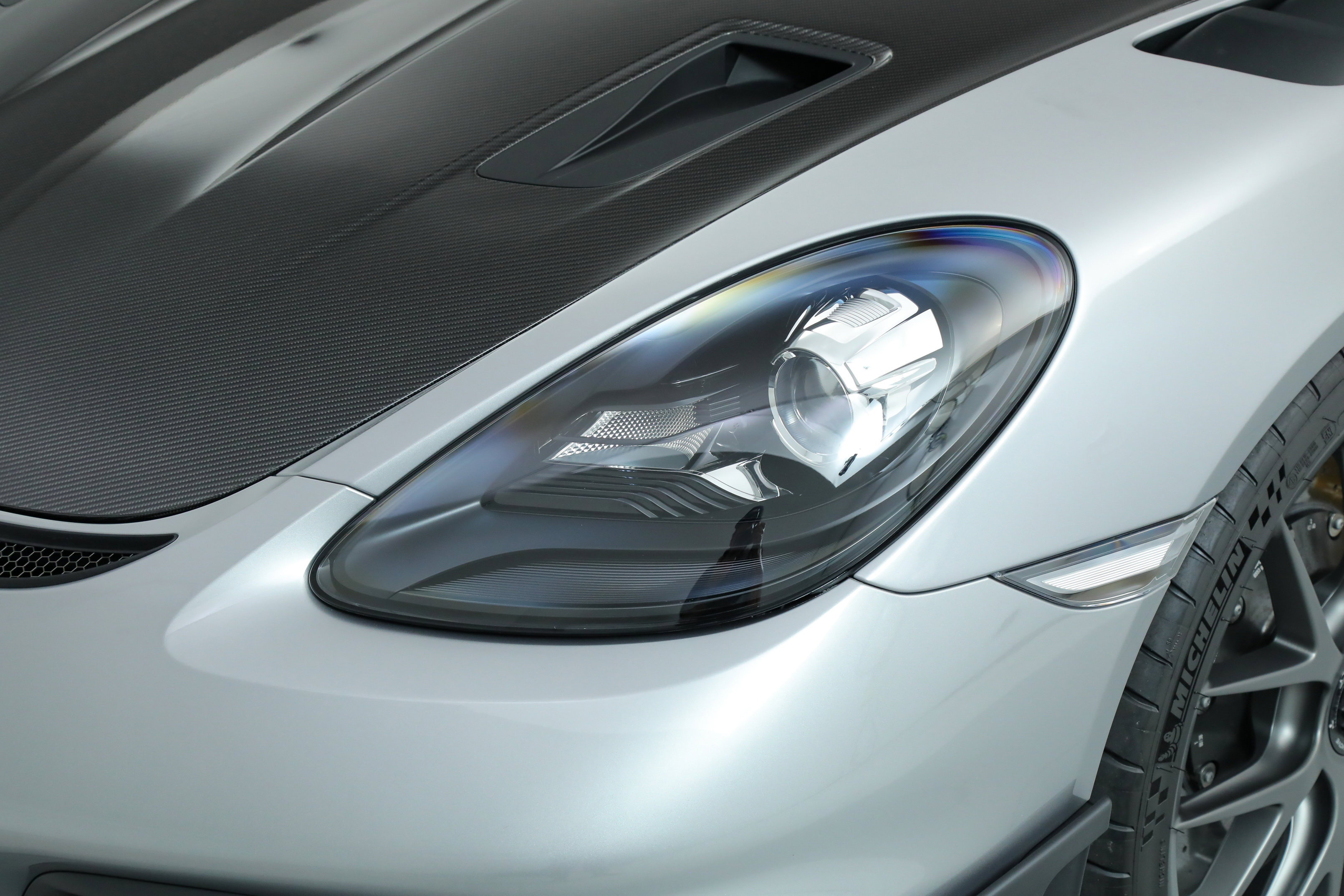 2025 Porsche Cayman GT4 RS photo 21