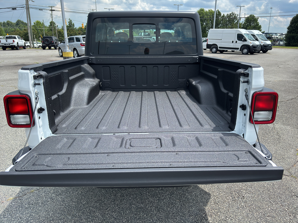 2025 Jeep Gladiator Sport photo 6