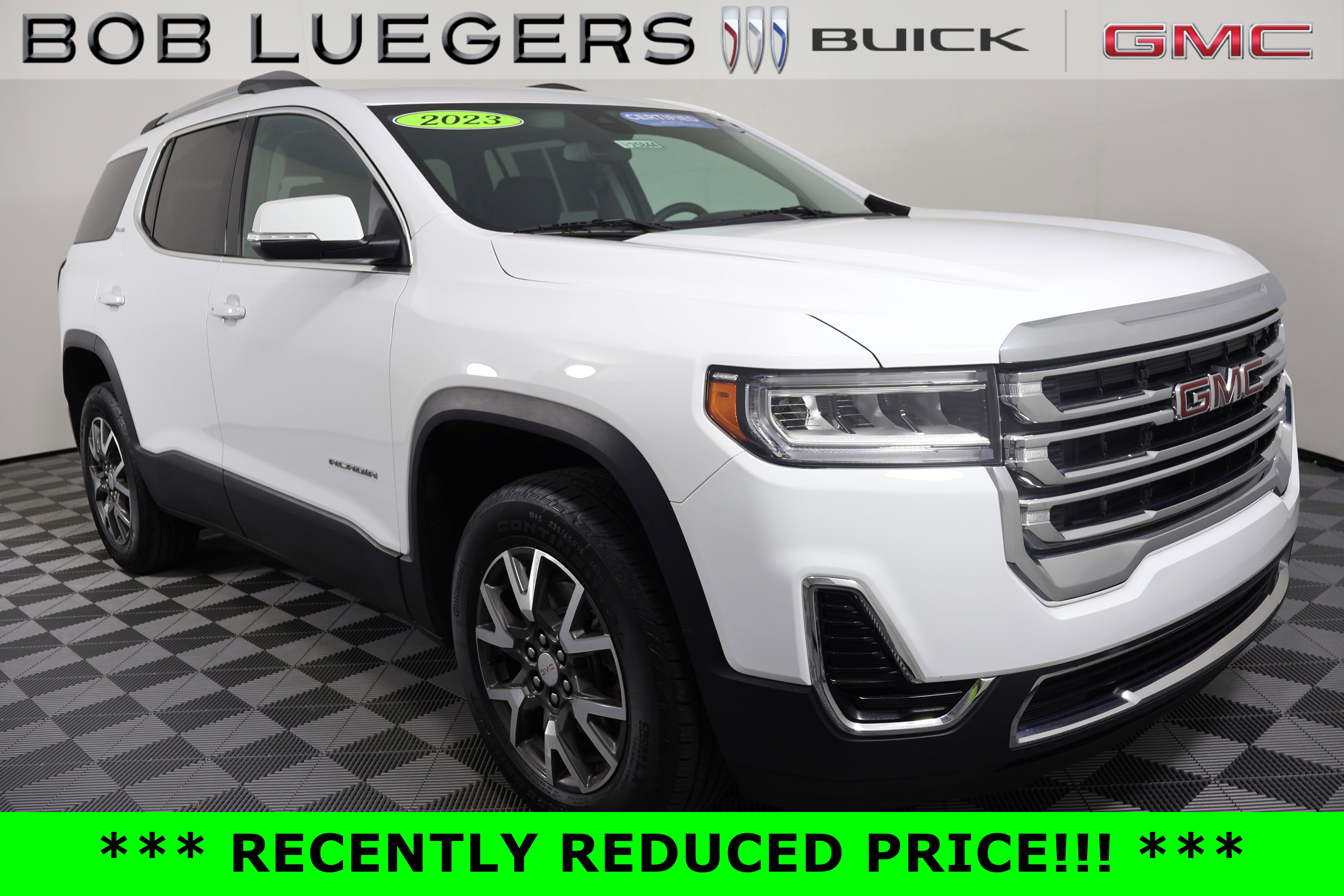 2023 GMC Acadia SLE's photo