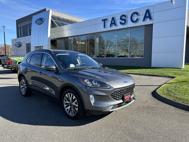 2022 Ford Escape Titanium's photo