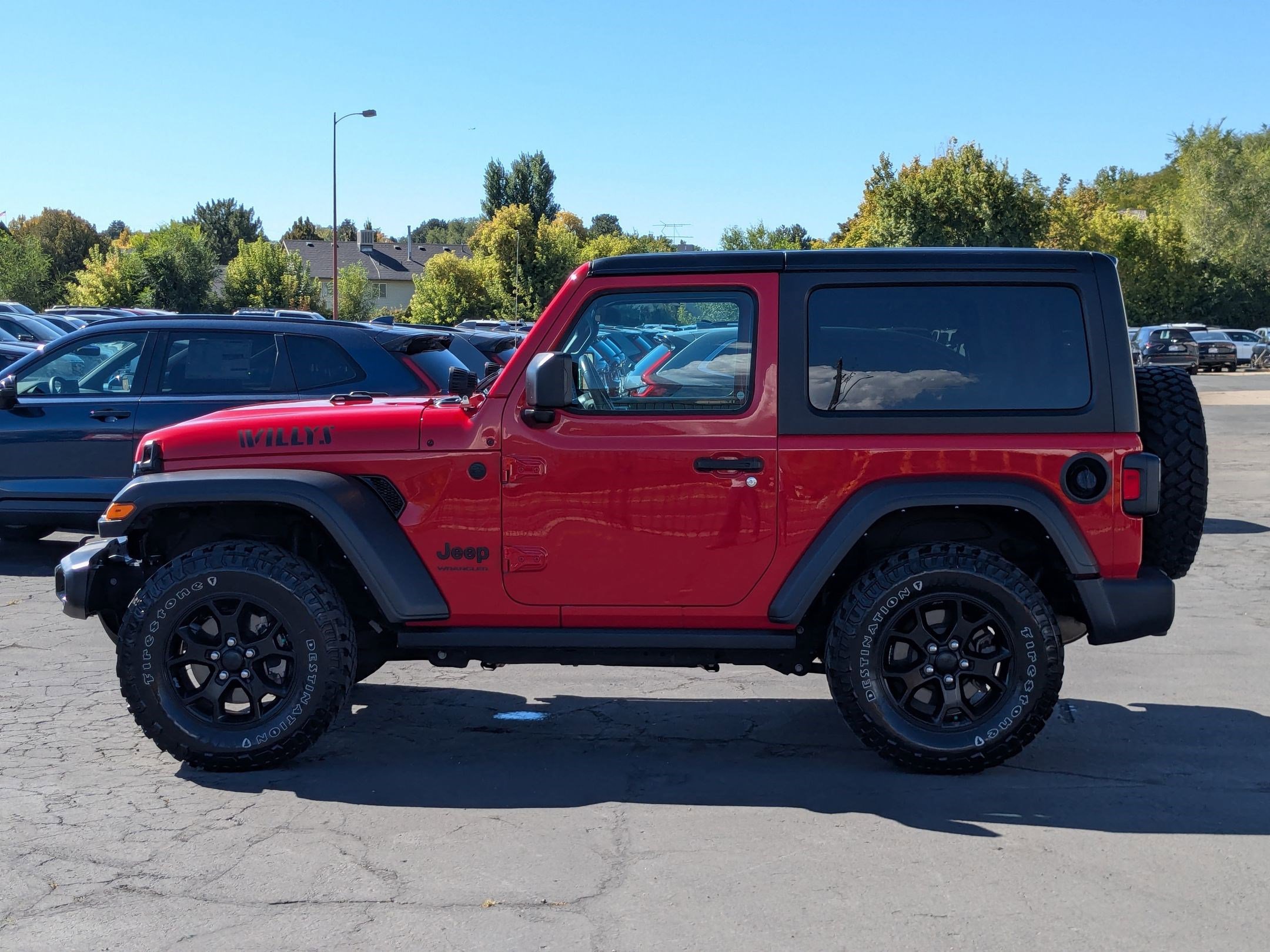 2022 Jeep Wrangler Willys photo 6