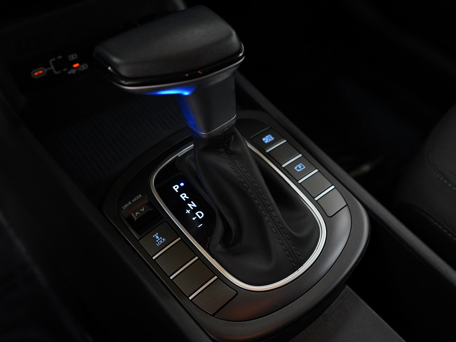 2024 Hyundai Kona SEL photo 25