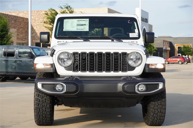 2025 Jeep Gladiator Sport photo 2