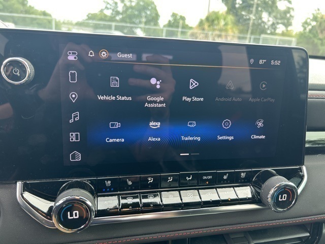 2023 Chevrolet Colorado Z71 photo 9