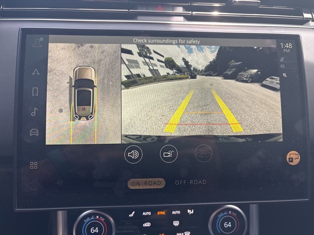 2023 Land Rover Range Rover SE photo 12