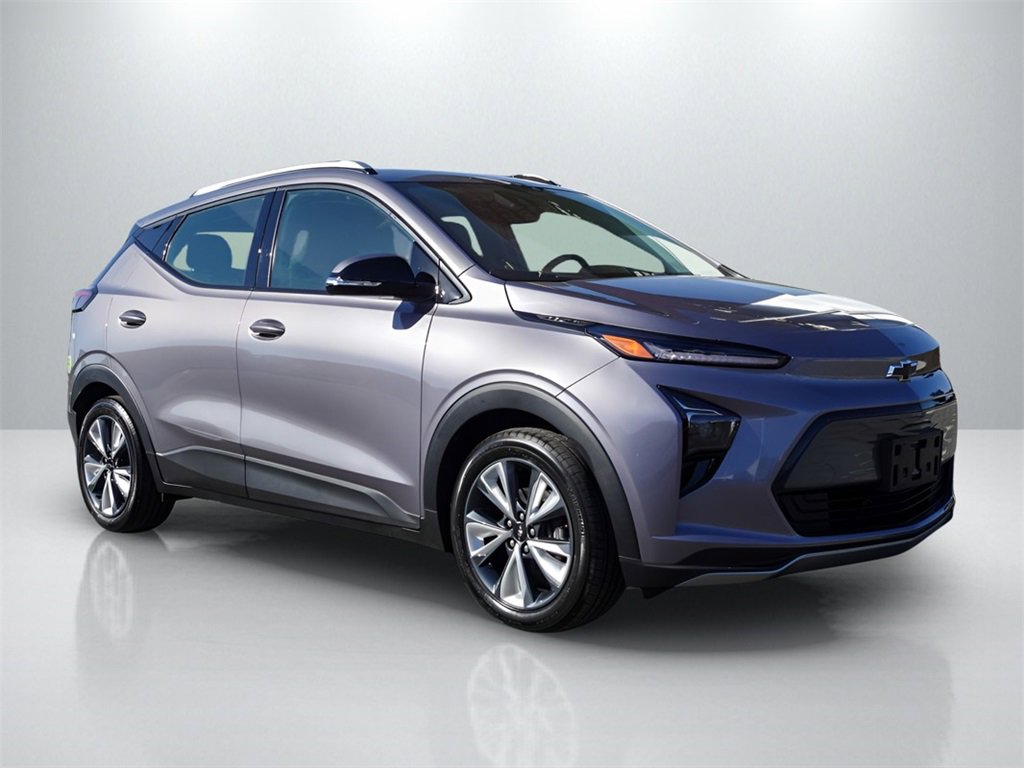 2023 Chevrolet Bolt EUV photo 2