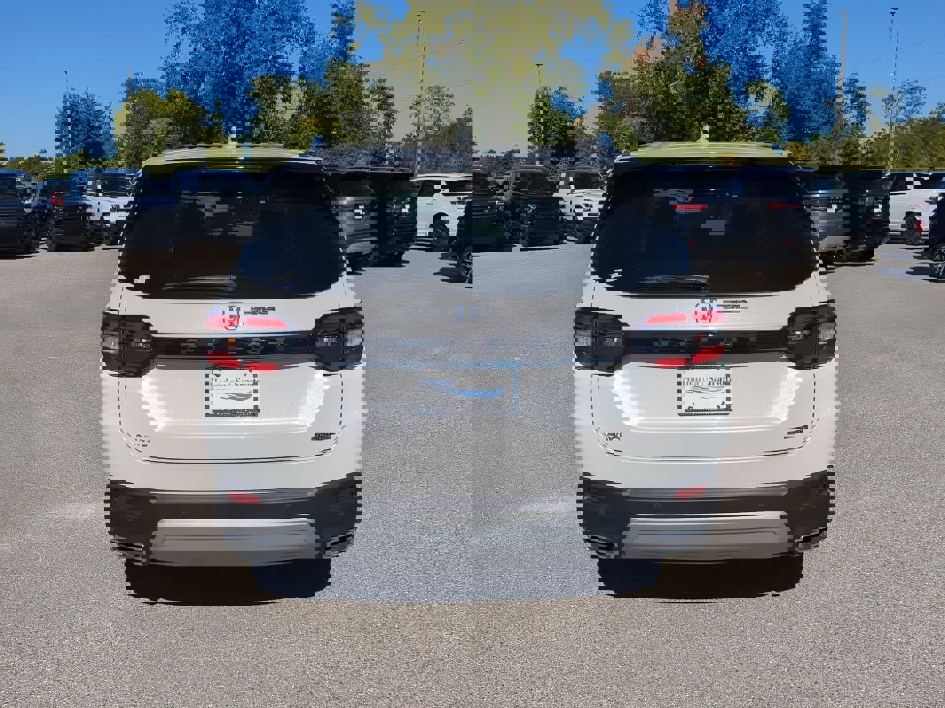 2025 Honda Pilot Touring photo 4