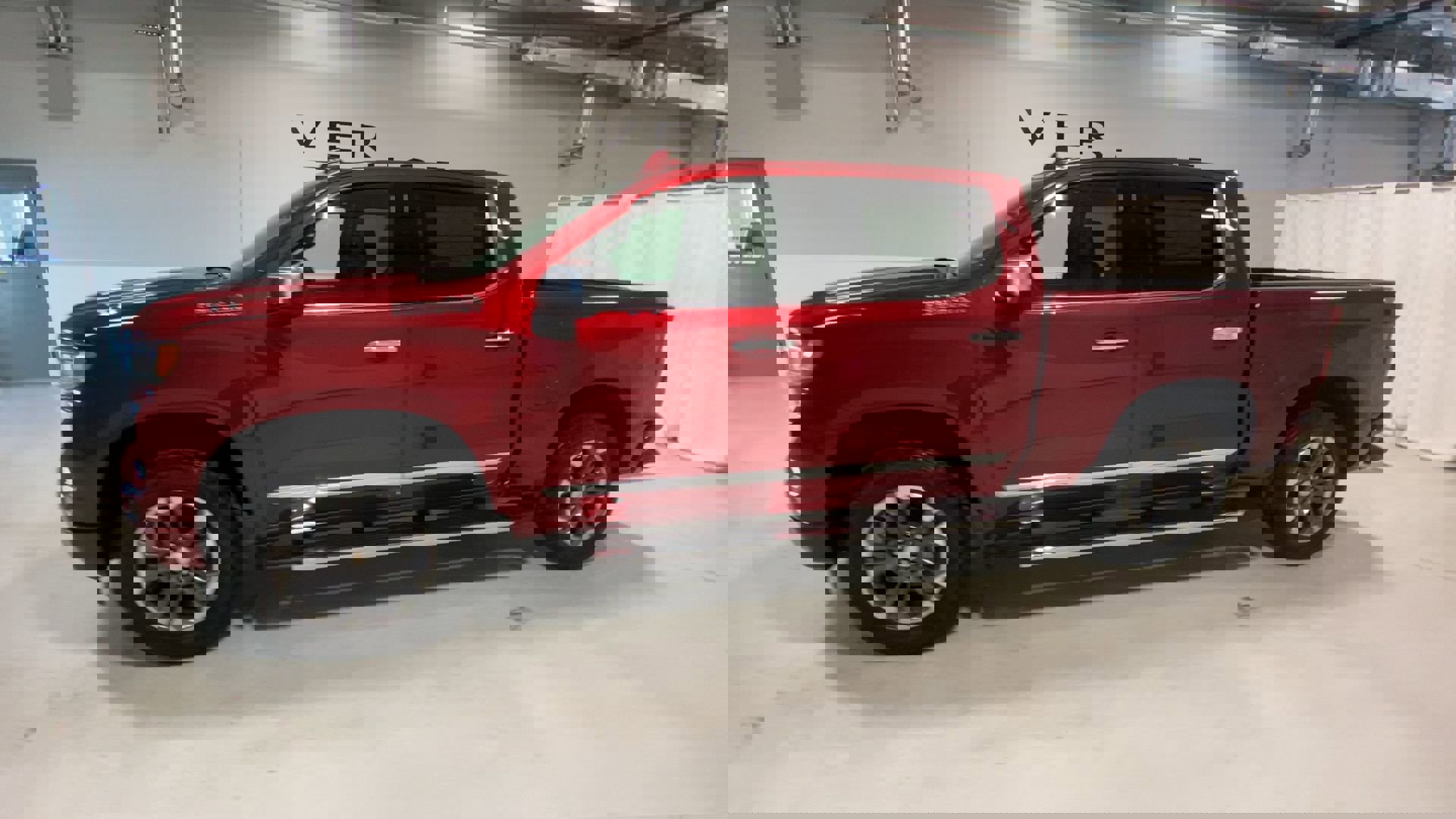 2026 Chevrolet Silverado 1500 High Country photo 3