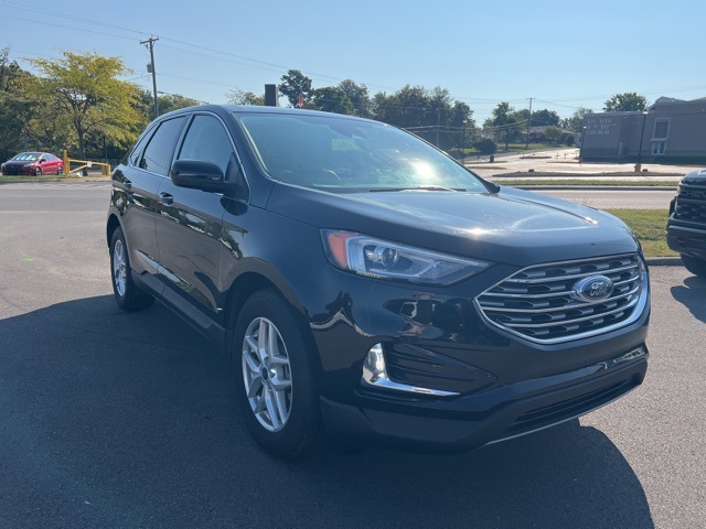 2022 Ford Edge SEL photo 7