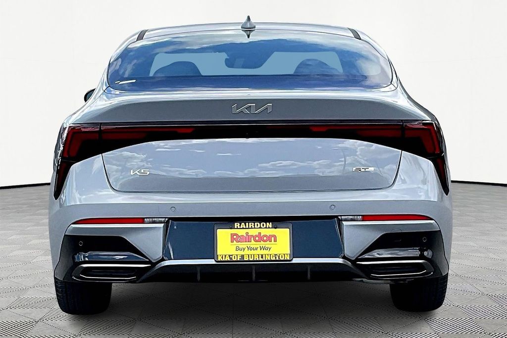 2026 Kia K5 GT-Line photo 4