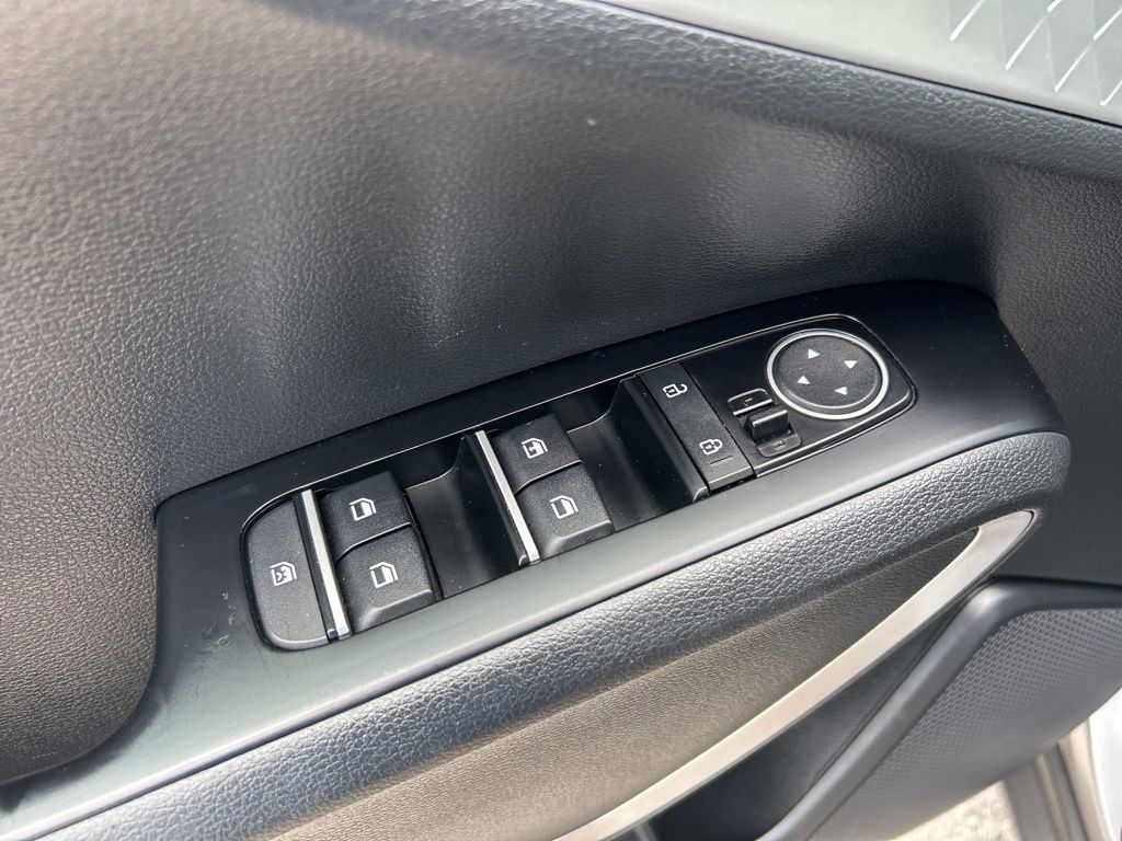 2023 Kia Soul LX photo 12